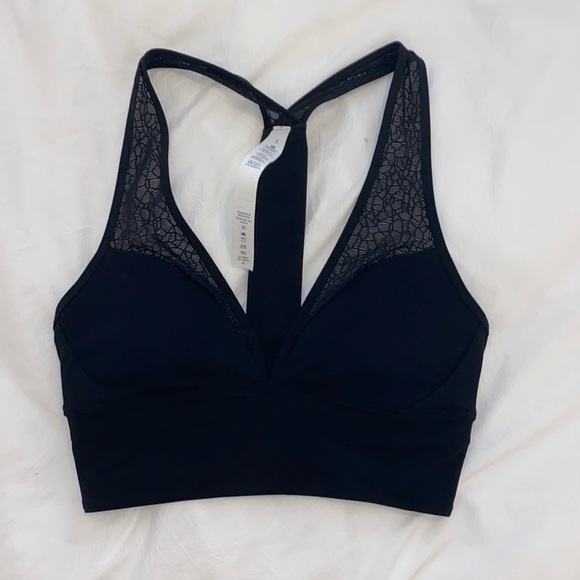 lululemon athletica Other - Lululemon Twist & Train Bra